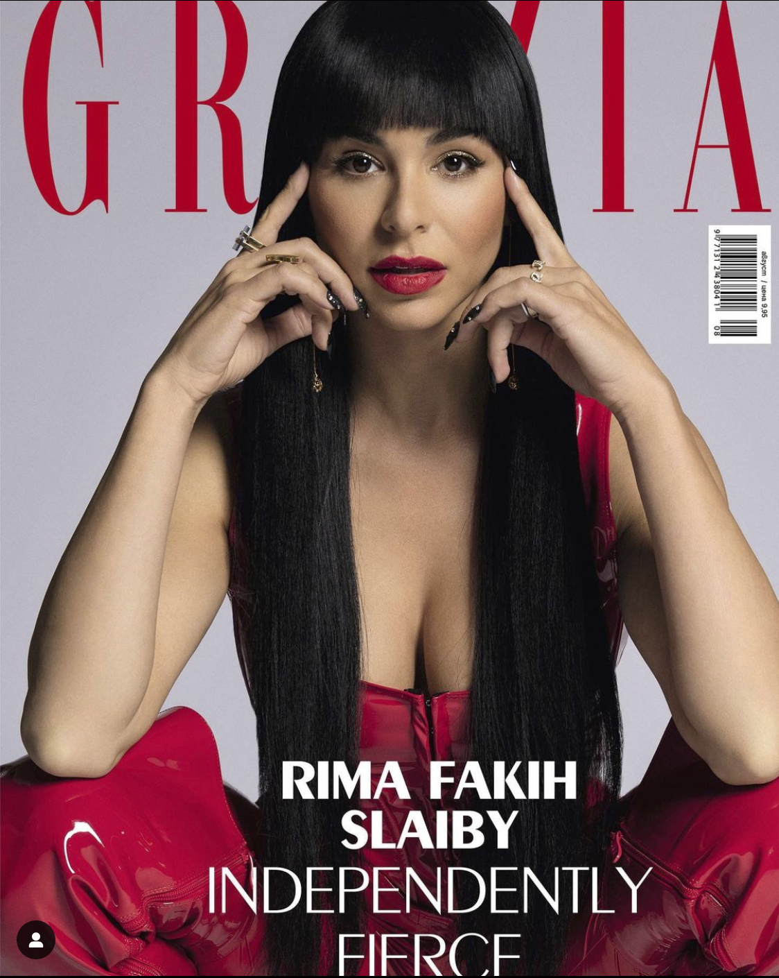 Graces The Cover Of Grazia Magazine August 2022